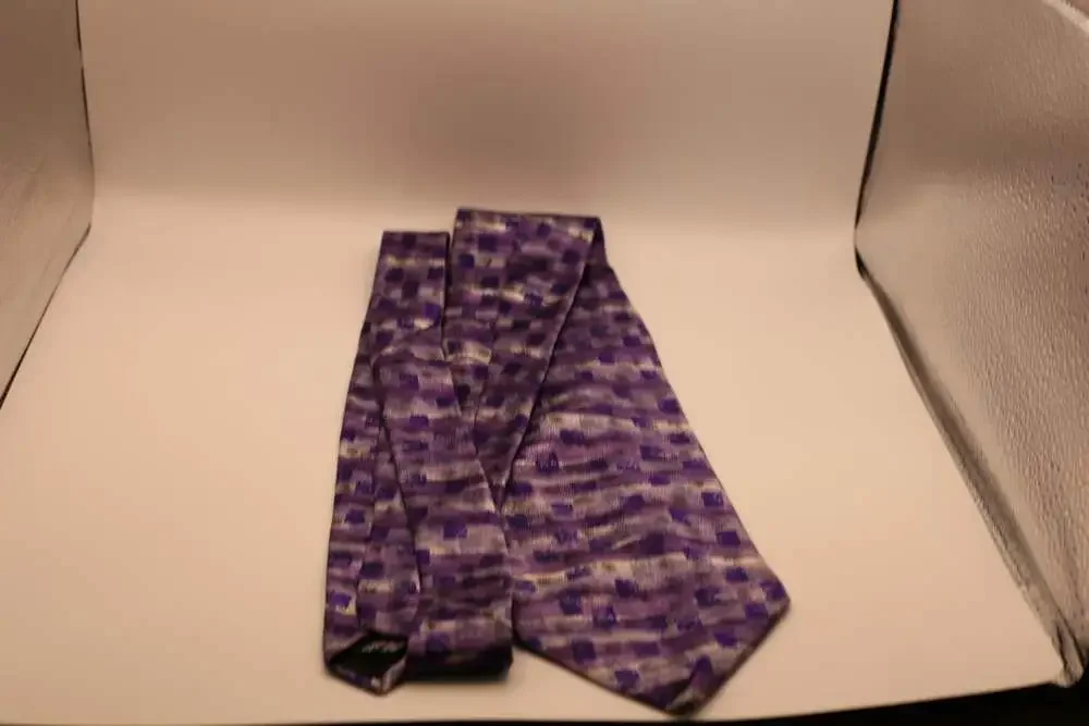 Alfani 100% Silk Men's Necktie Purple Abstract Geometric Pattern